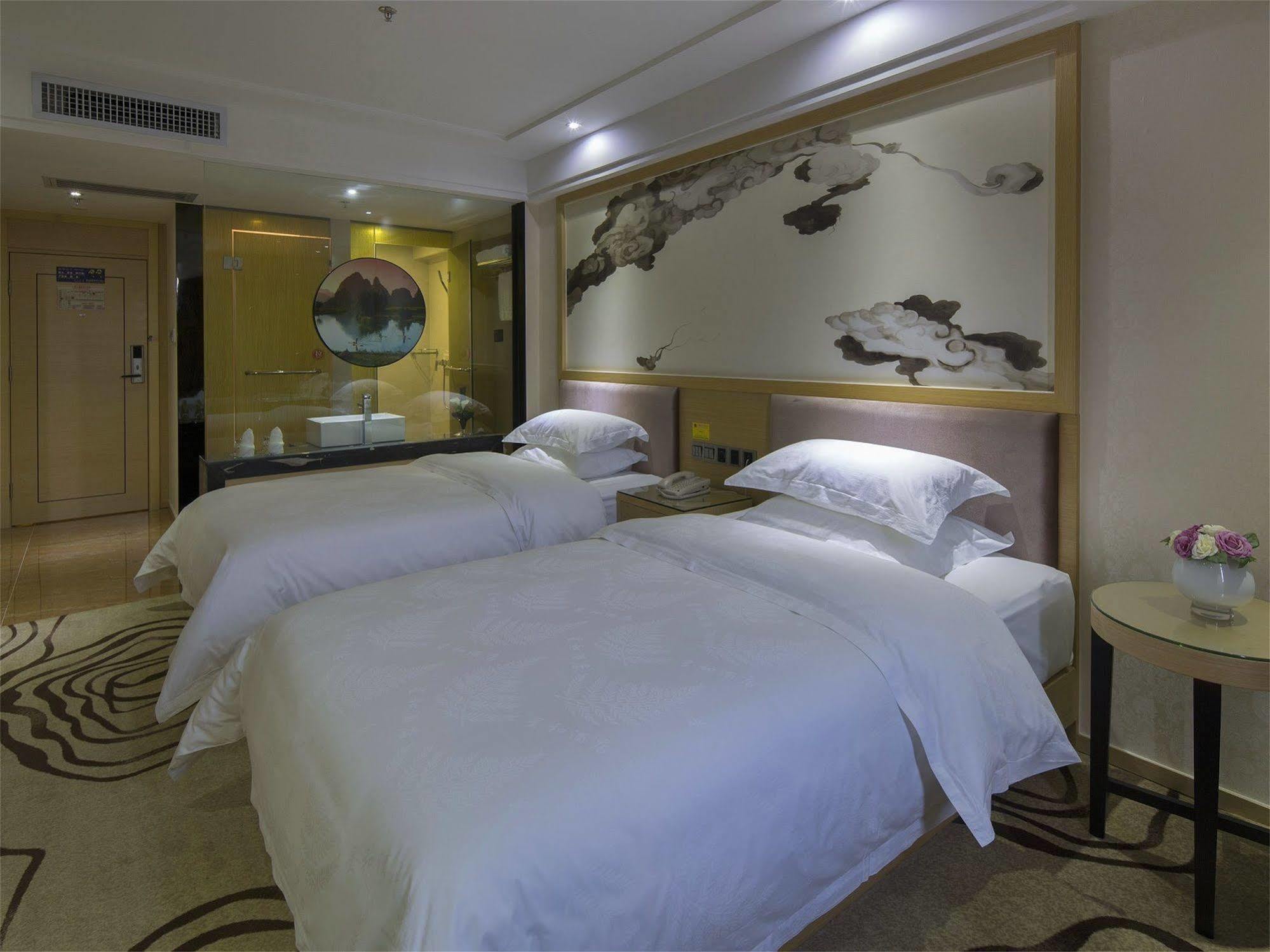 V8 Hotel Train Station Guangzhou Buitenkant foto