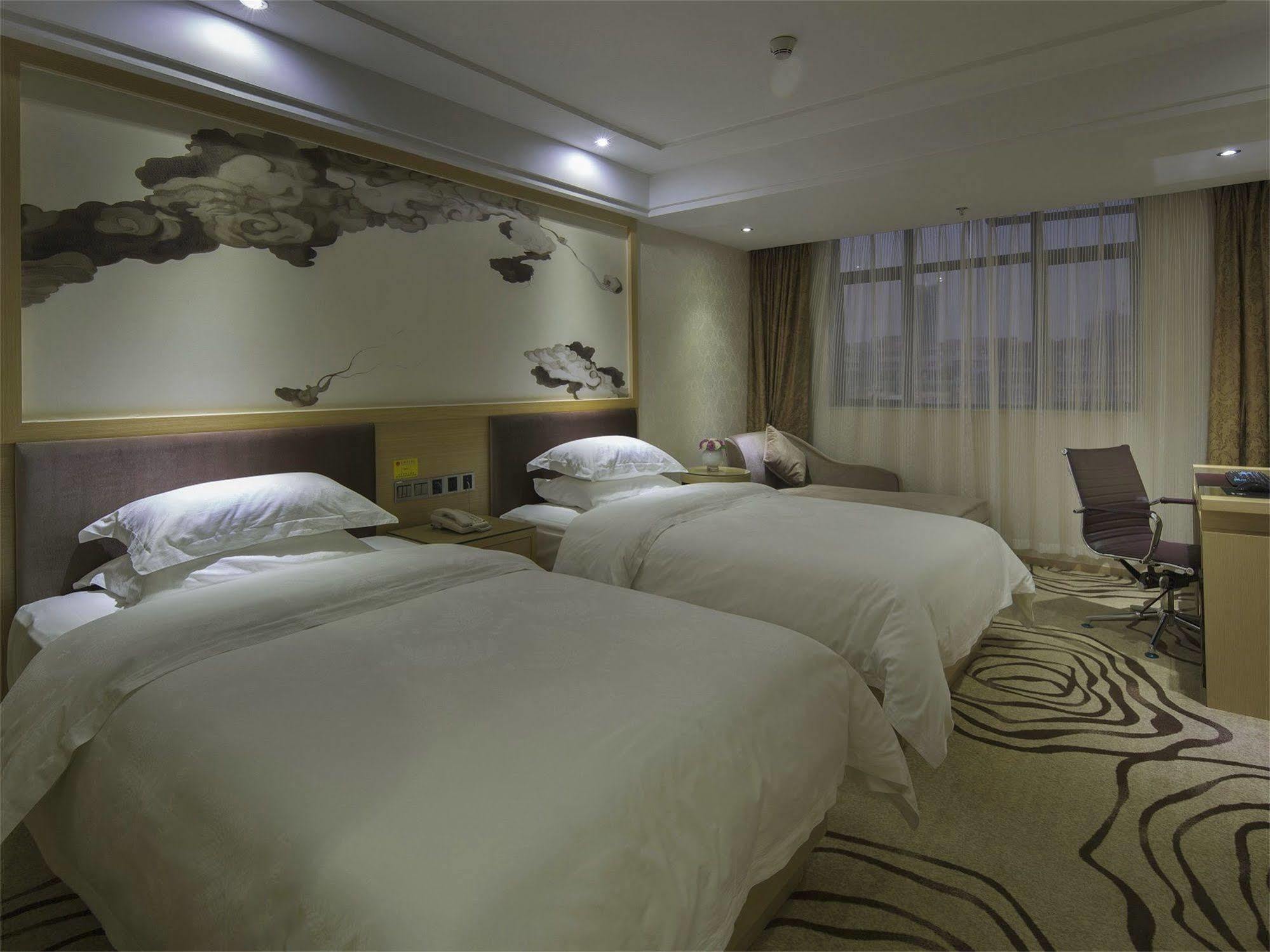 V8 Hotel Train Station Guangzhou Buitenkant foto